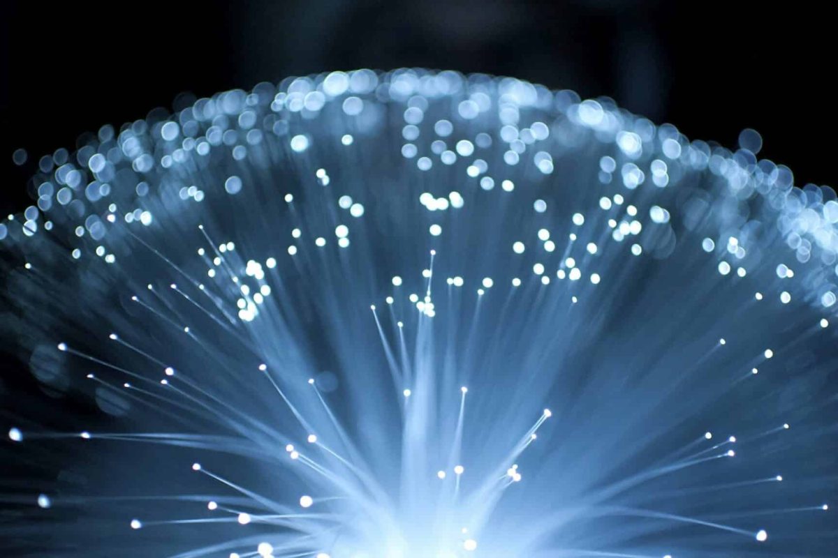 Picture of fiber optic cable a networking technology